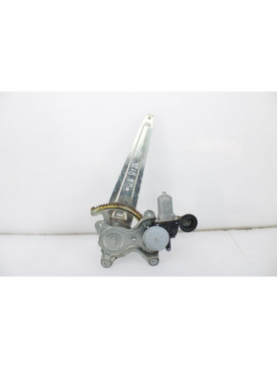 Recambio de elevalunas trasero derecho para toyota land cruiser (j12) 3.0 d4-d vx referencia OEM IAM 8572058010