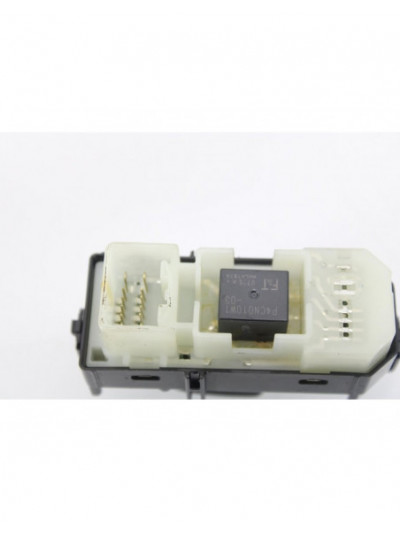 Recambio de mando elevalunas trasero izquierdo para toyota land cruiser (j12) 3.0 d4-d vx referencia OEM IAM 8403060023