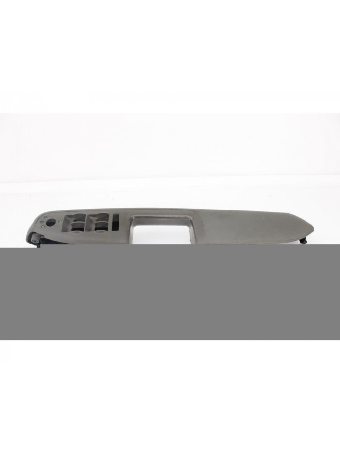 Apoyabrazos puertas AUDI A4 AVANT 2.5 TDI Quattro 2003