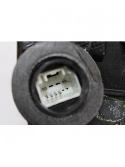 Cerradura puerta delantera izquierda TOYOTA COROLLA VERSO 2.0 D-4D Sol 2005