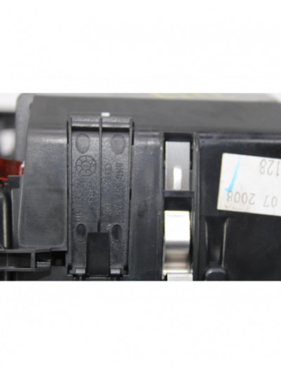 Recambio de cenicero para audi a4 ber. (b8) advanced edition referencia OEM IAM 8K0857965