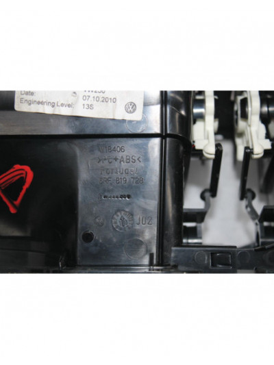 Recambio de rejilla aireadora para volkswagen polo v (6r1, 6c1) 1.4 gti referencia OEM IAM