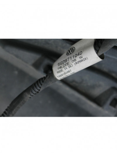 Recambio de paragolpes trasero para volkswagen golf vii (5g1, bq1, be1, be2) 1.6 tdi referencia OEM IAM 5G6807421