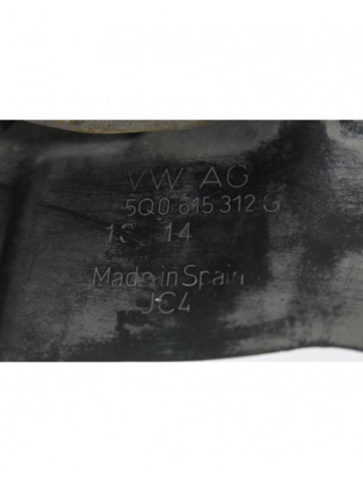 Recambio de mangueta delantera derecha para volkswagen golf vii (5g1, bq1, be1, be2) 1.6 tdi referencia OEM IAM 5Q0615312G