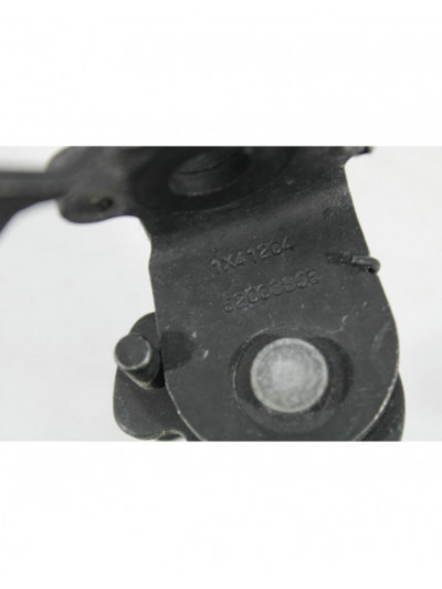 Recambio de anclaje cinturon trasero para volkswagen golf vii (5g1, bq1, be1, be2) 1.6 tdi referencia OEM IAM 8V0857739A