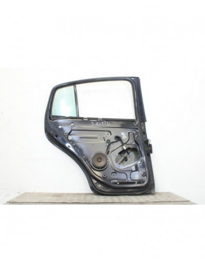 Puerta trasera izquierda VOLKSWAGEN GOLF V 1.9 TDI 2006