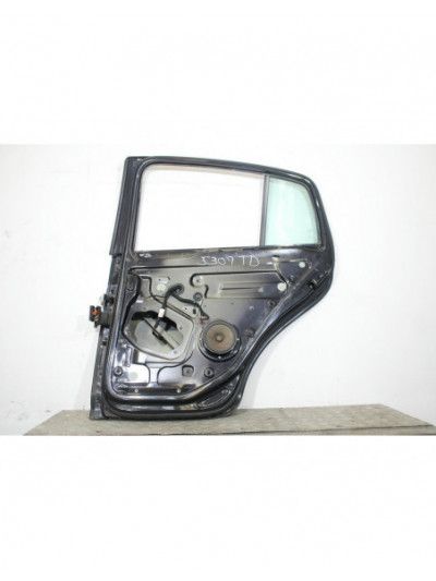 Puerta trasera derecha VOLKSWAGEN GOLF V 1.9 TDI 2006