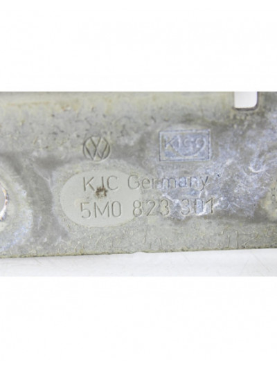Bisagra capo izquierda VOLKSWAGEN GOLF V 1.9 TDI 2006