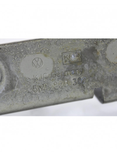 Bisagra capo derecha VOLKSWAGEN GOLF V 1.9 TDI 2006