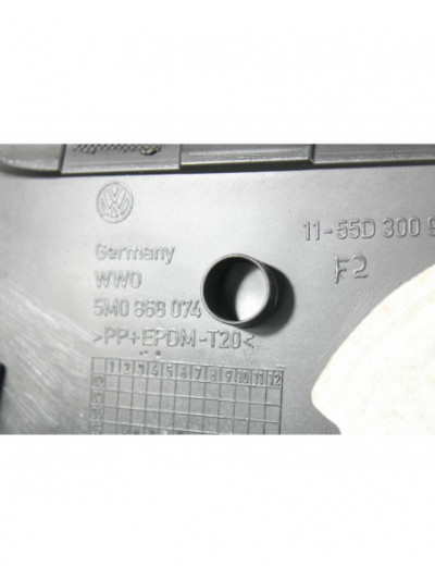 Recambio de guarnecido puerta trasera derecha para volkswagen golf v (1k1) 1.9 tdi referencia OEM IAM 5M0868074