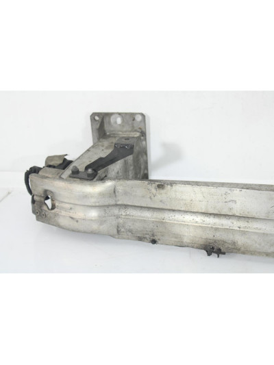 Refuerzo paragolpes delantero AUDI A4 B8 2.0 TDI 2010