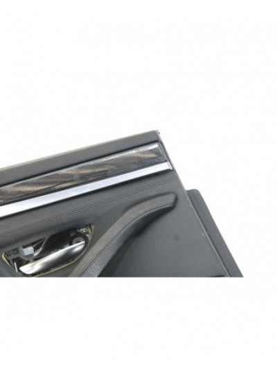Guarnecido puerta trasera izquierda BMW 5 520 d 2012