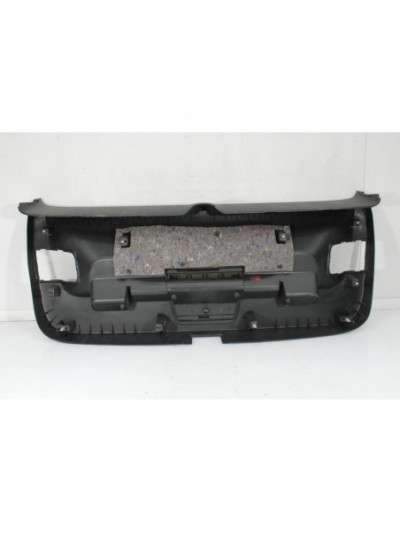 Recambio de guarnecido porton trasero para volkswagen golf vii lim. (5g1) advance bluemotion referencia OEM IAM 5G6867605D