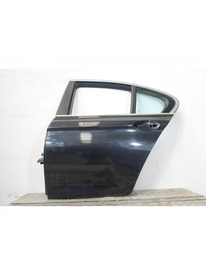 Puerta trasera izquierda BMW 5 520 d 2012