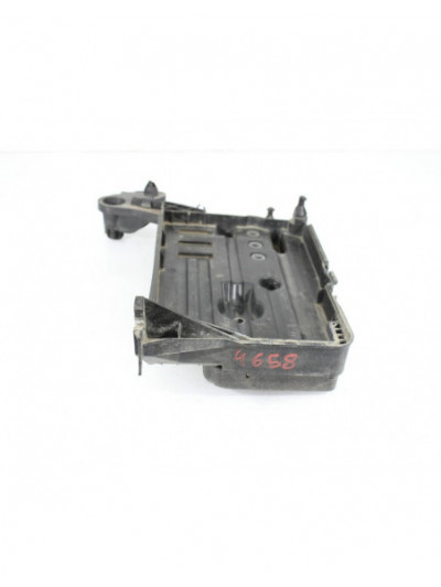 Soporte batería VOLKSWAGEN PASSAT B8 1.6 TDI 120CV 88KW 2015