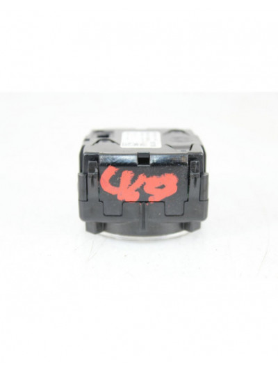 Reloj central salpicadero VOLKSWAGEN PASSAT B8 1.6 TDI 2015