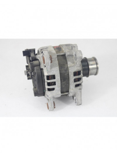 Recambio de alternador para volkswagen polo (6c1) advance bluemotion referencia OEM IAM 04C903023L