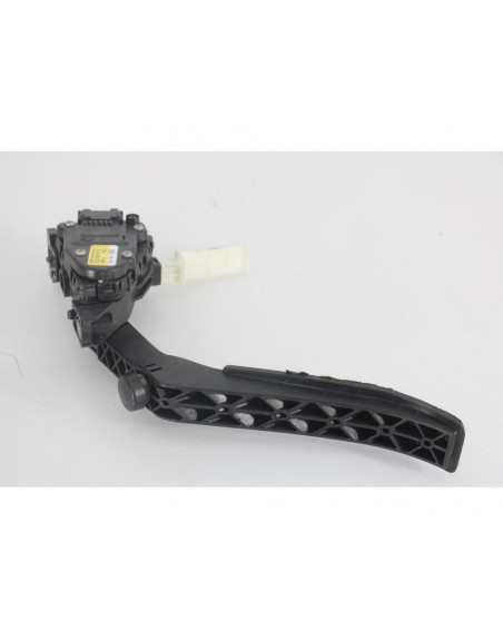 Recambio de potenciometro pedal para volkswagen touareg (7l6) v6 tdi referencia OEM IAM 7L0723507D
