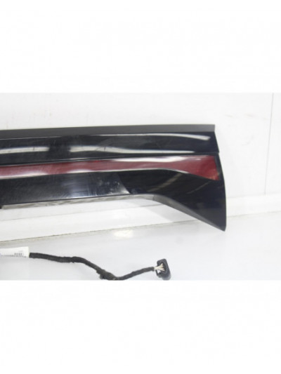 Recambio de piloto trasero central para volkswagen t-cross 1.0 referencia OEM IAM 2GM827577