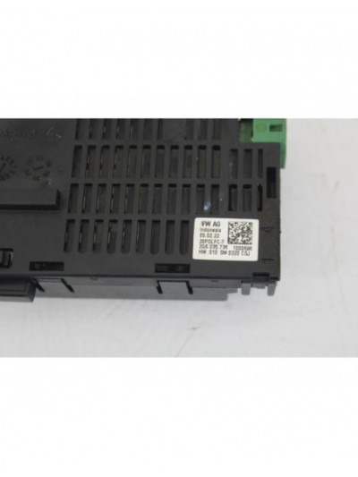 Recambio de entrada usb para volkswagen t-cross 1.0 referencia OEM IAM 2G6035736