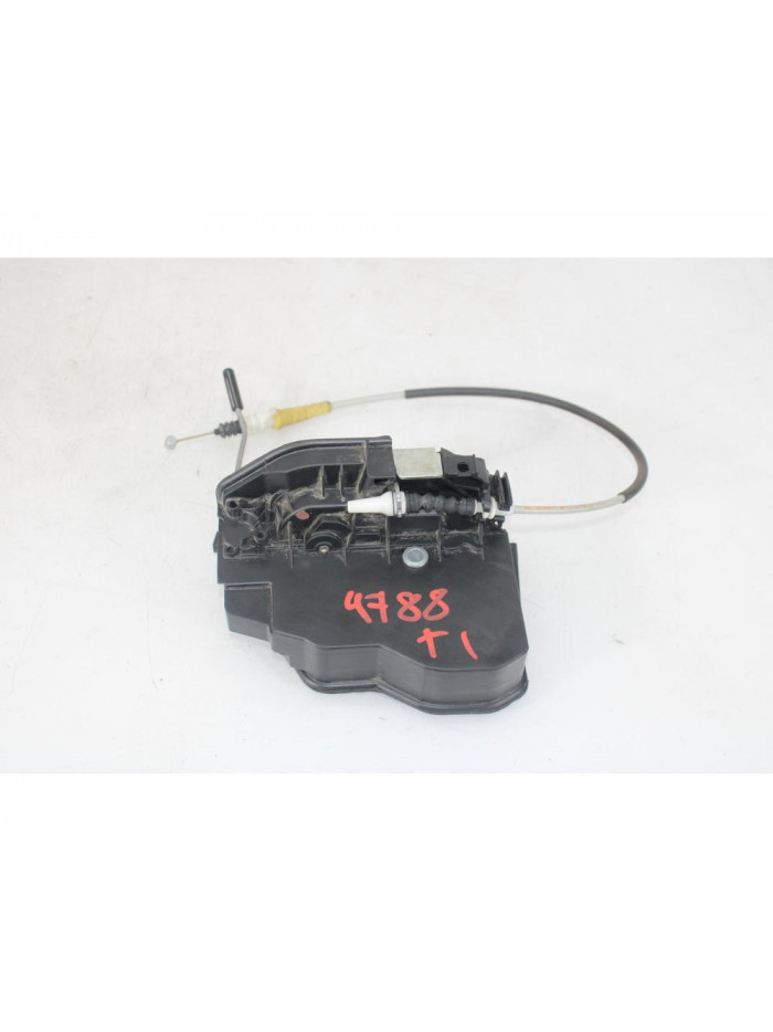 Cerradura puerta trasera izquierda BMW 5 520 d 2012