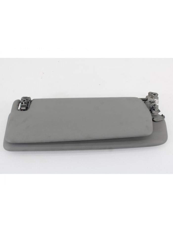 Recambio de parasol derecho para volkswagen touareg (7la) tdi v6 referencia OEM IAM 7L6857552AQ