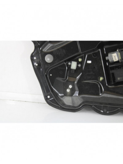 Elevalunas delantero izquierdo VOLKSWAGEN PASSAT LIM. Edition BlueMotion 2012