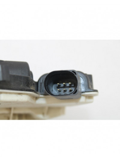 Cerradura puerta trasera izquierda VOLKSWAGEN TIGUAN +Motion 2010