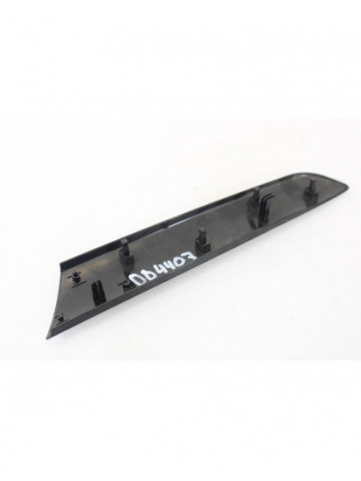 Recambio de embellecedor frontal para volkswagen passat lim. (362) edition bluemotion referencia OEM IAM 3AA867440