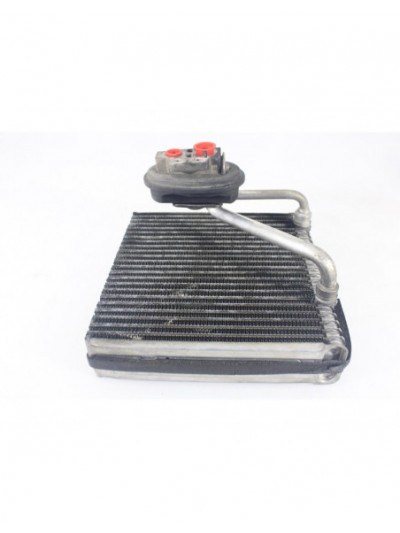 Condensador / radiador aire acondicionado VOLKSWAGEN PASSAT LIM. Edition BlueMotion 2012