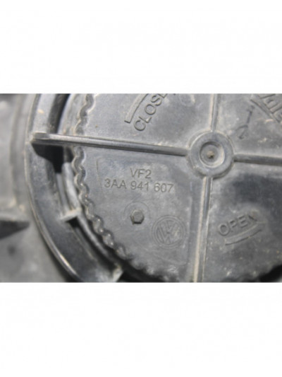 Recambio de faro izquierdo para volkswagen passat lim. (362) edition bluemotion referencia OEM IAM 3AC941005