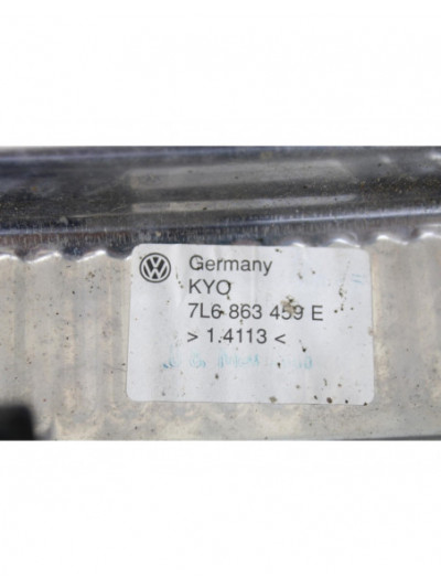 Recambio de molduras traseras para volkswagen touareg (7la) tdi v6 referencia OEM IAM 7L6863459