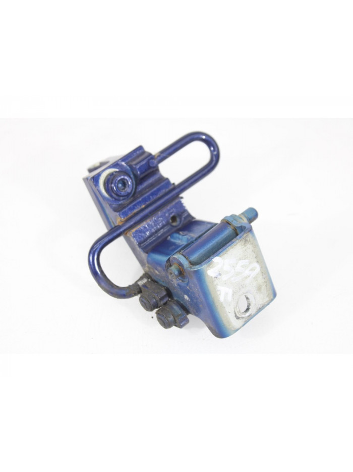 Recambio de bisagra puerta trasera izquierda para volkswagen touareg (7la) tdi v6 referencia OEM IAM 7L0833411A