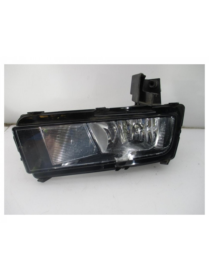 Recambio de faro antiniebla derecho para volkswagen touran (5t1) advance bmt referencia OEM IAM 5TA941662