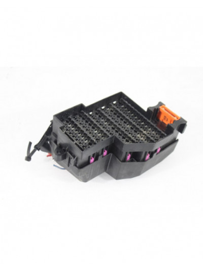 Recambio de caja reles / fusibles para volkswagen touareg (7la) tdi v6 referencia OEM IAM 7L0941828B