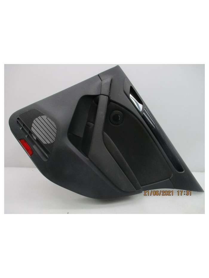 Guarnecido puerta trasera derecha VOLKSWAGEN GOLF VI 1.6 TDI DPF 2010
