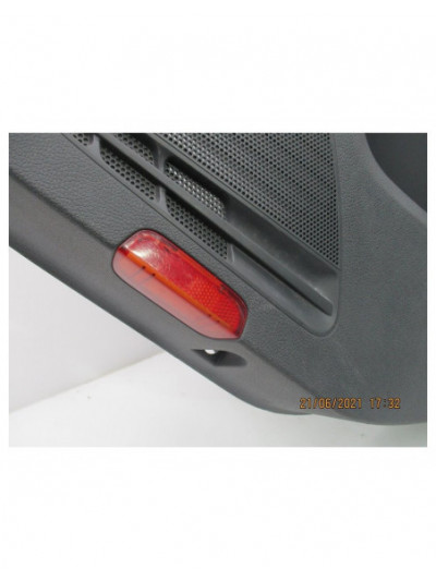 Guarnecido puerta trasera derecha VOLKSWAGEN GOLF VI 1.6 TDI DPF 2010