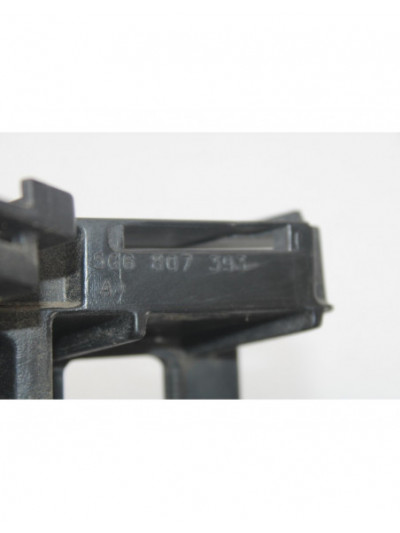 Recambio de soporte izquierdo paragolpe trasero para volkswagen golf vii lim. (5g1) sport bluemotion referencia OEM IAM 5G680739