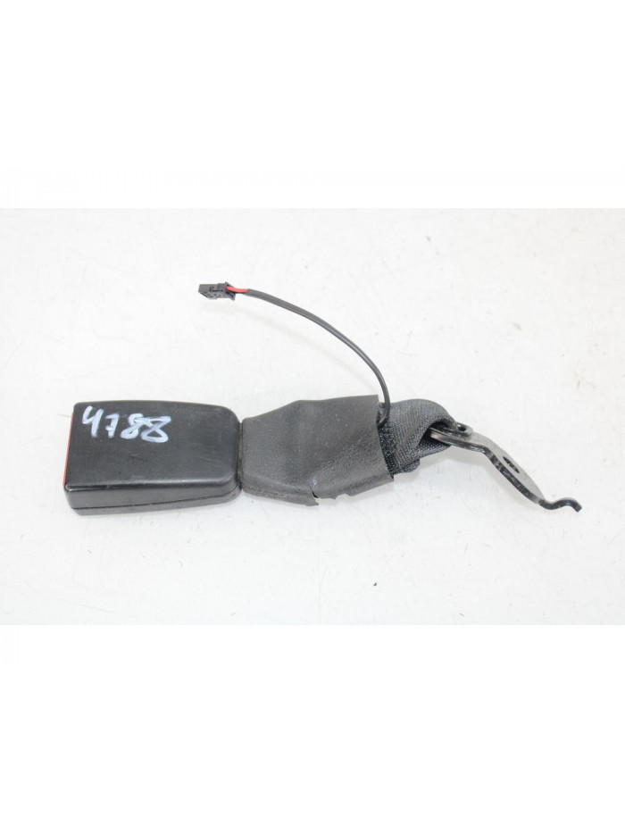 Anclaje cinturón trasero izquierdo BMW 5 520 d 2012