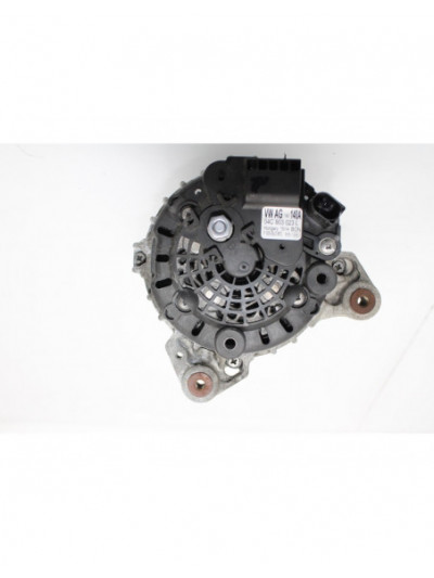 Recambio de alternador para volkswagen polo (6r1) sport by r-line referencia OEM IAM 04C903023L