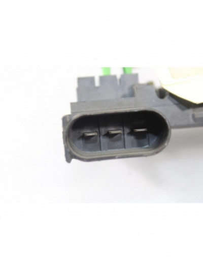 Caja reles / fusibles VOLKSWAGEN NEW BEETLE 1.6 2002