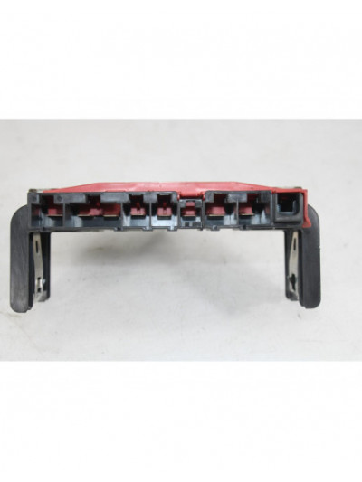 Recambio de caja reles / fusibles para bmw 5 (f10) 520 d referencia OEM IAM