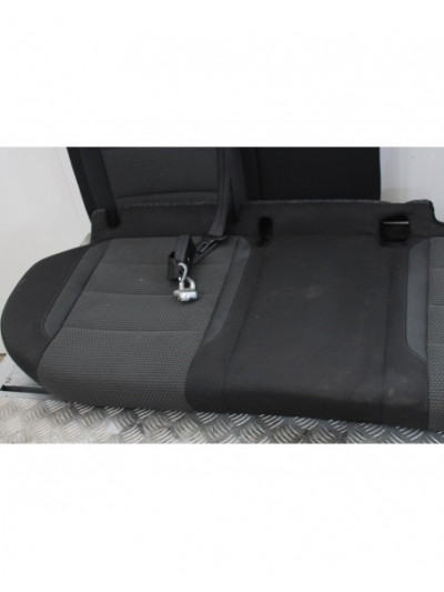 Recambio de asientos traseros para volkswagen golf vi (5k1) advance bluemotion referencia OEM IAM NEGRO