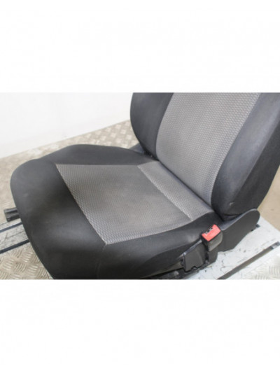 Recambio de asiento delantero derecho para volkswagen polo (6r1) advance referencia OEM IAM TELANEGRO