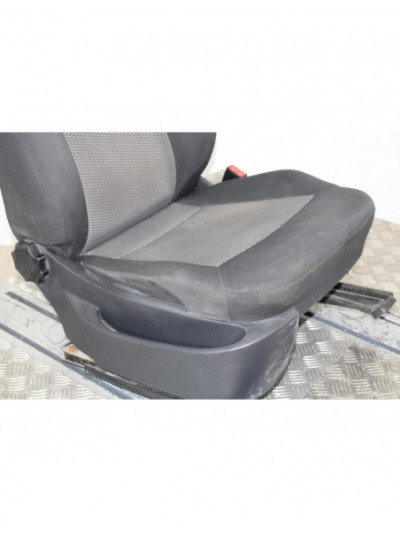 Recambio de asiento delantero derecho para volkswagen polo (6r1) advance referencia OEM IAM TELANEGRO