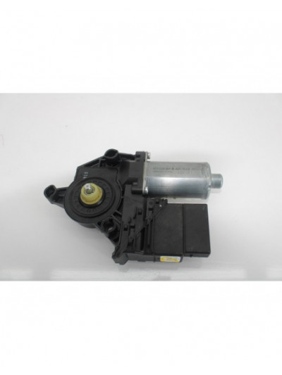 Motor elevalunas trasero derecho VOLKSWAGEN GOLF VI Advance BlueMotion 2011