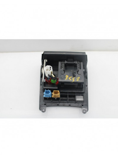 Recambio de cenicero para volkswagen golf vi (5k1) advance bluemotion referencia OEM IAM 5K0857961