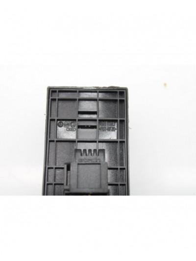 Mando elevalunas delantero izquierdo VOLKSWAGEN PASSAT VARIANT Highline BlueMotion 2011