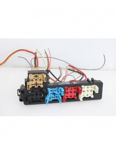 Recambio de caja reles / fusibles para volkswagen golf vi (5k1) 1.6 tdi dpf referencia OEM IAM 1K2937503B