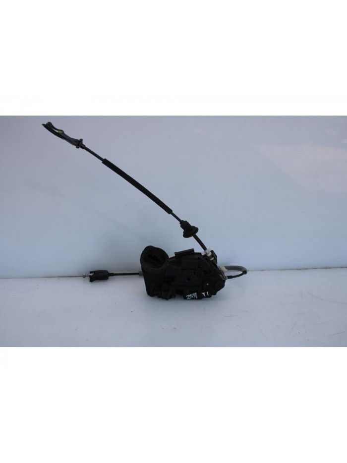 Recambio de cerradura puerta trasera izquierda para volkswagen golf vi (5k1) 1.6 tdi dpf referencia OEM IAM 5K4839015H